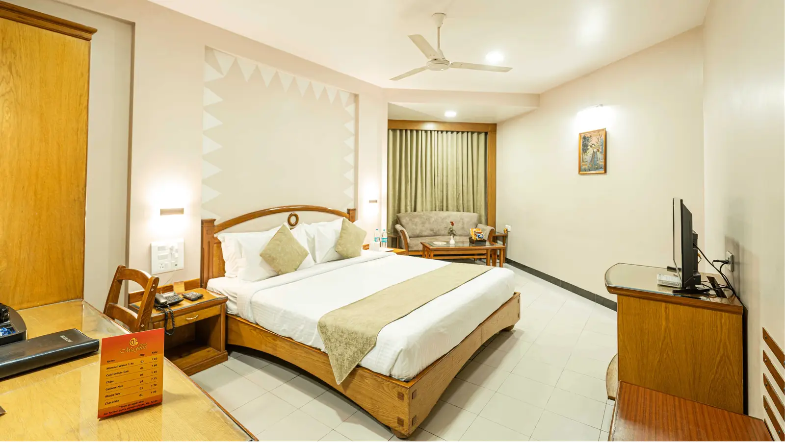 Deluxe King Size Room